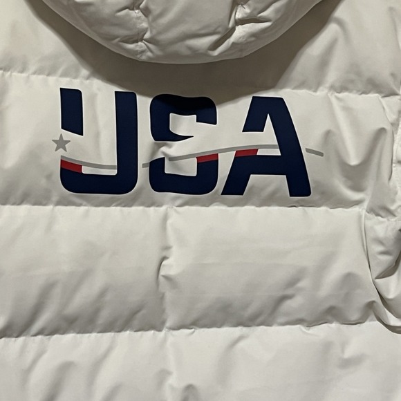 TYR Women's: Large White 2024 Quilted Dawn Parka - USA NWT - Picture 7 of 7